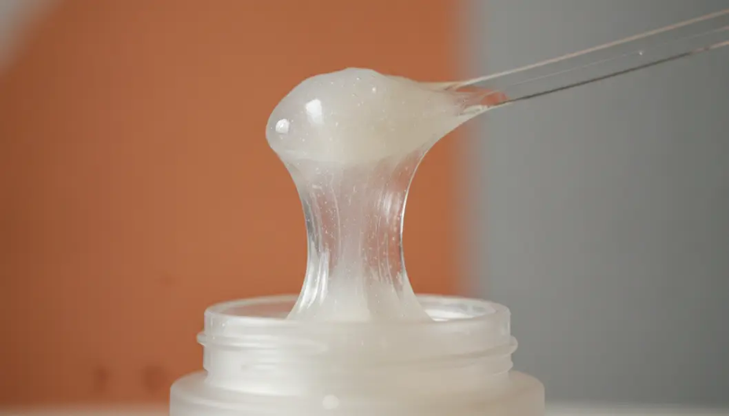 The unique, elastic texture of snail mucin is packed with hydration and healing properties.