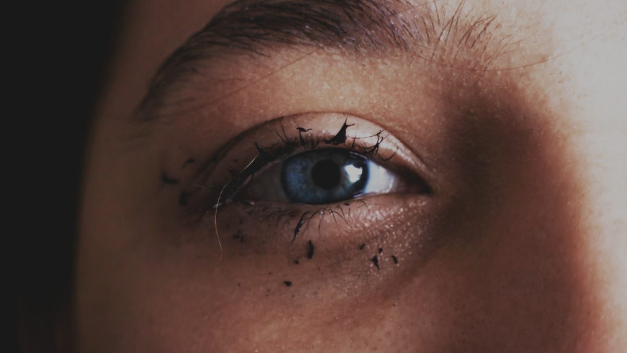 韓国で人気のクマ治療！話題の美容医療3選