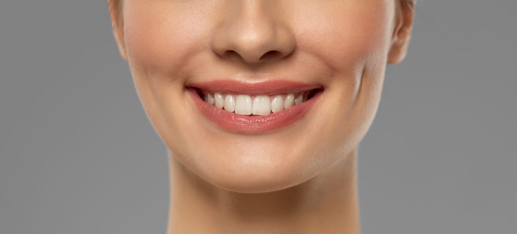 보조개 수술, 후회할까 걱정된다면? 강민경 사례로 보는 보조개 위치·유지기간·후기 총정리 4 보조개 수술