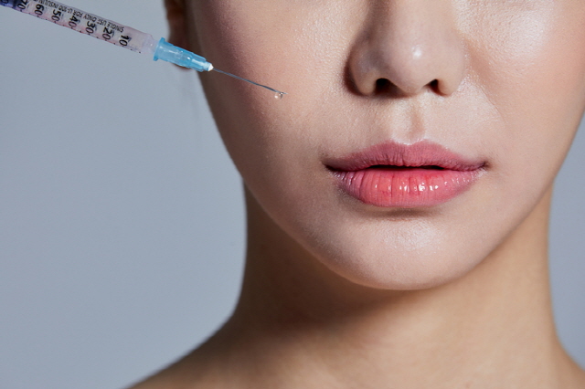 外泌体Exosome:小分子,大奇迹!让肌肤重返青春散发光芒 2